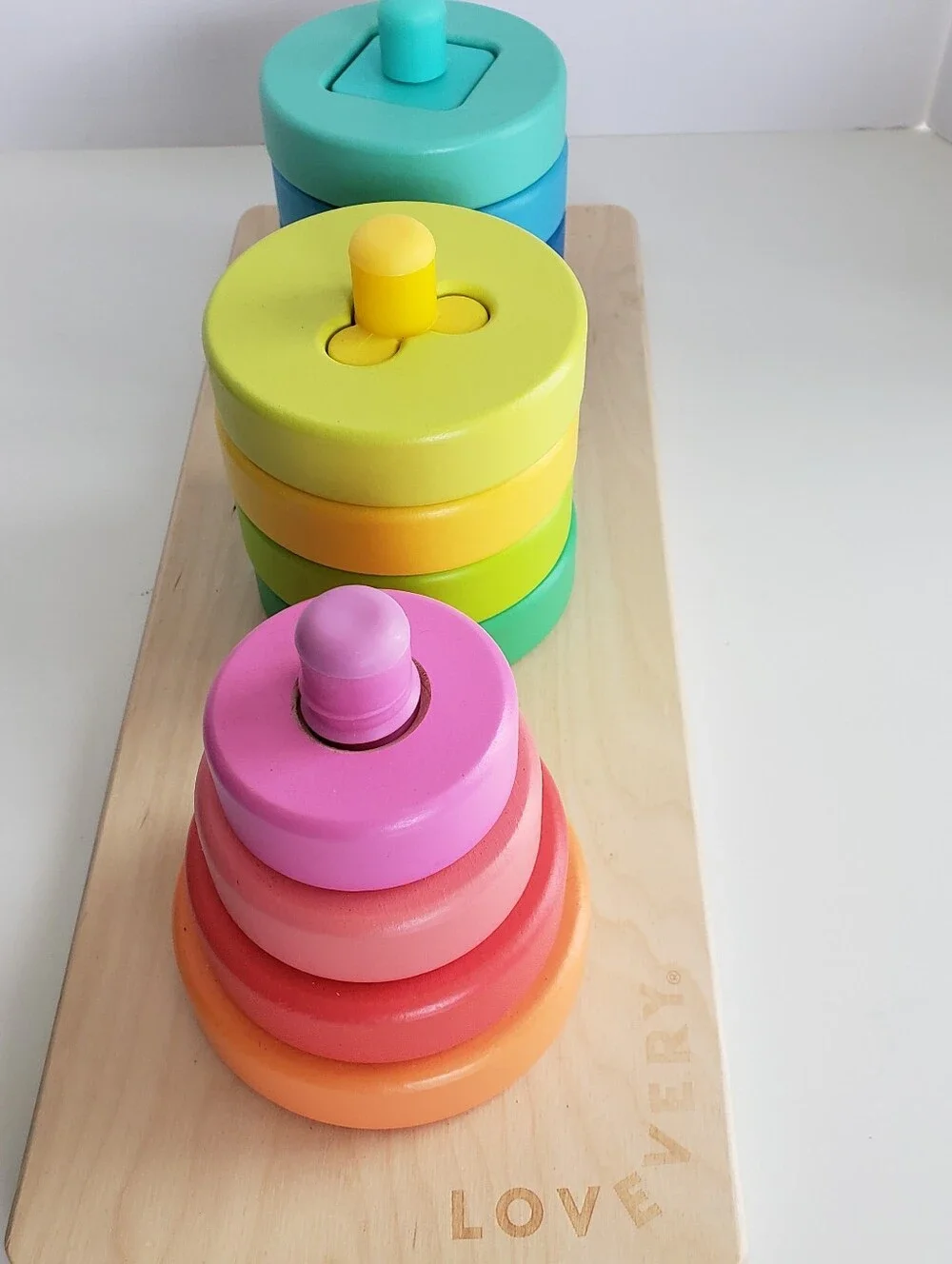 Lovevery Twist and Pivot Wooden Montessori Puzzle